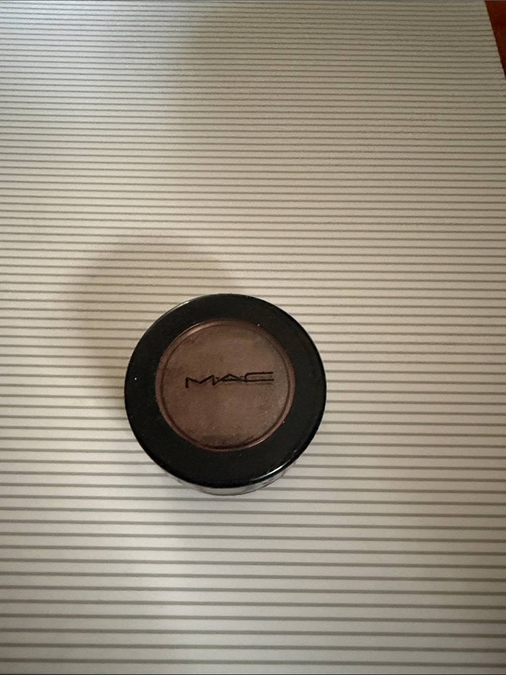 MAC Cosmetics Single Eyeshadow - gravitational